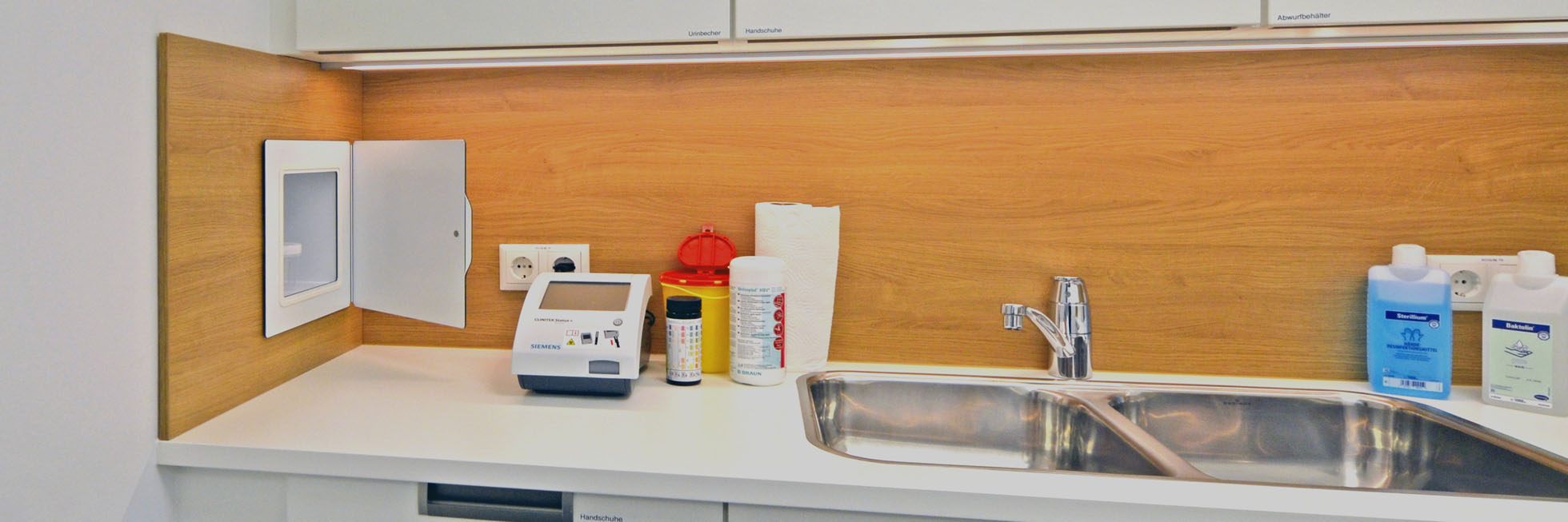 Vorteile der LaboLite®-Durchreiche für Labor im Vergleich